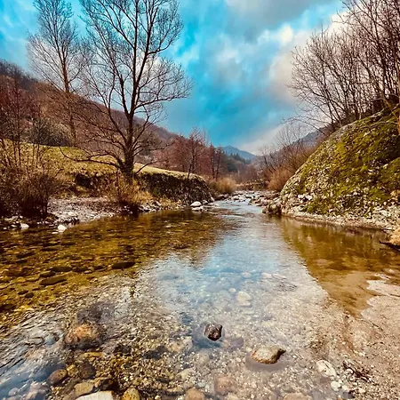 De La Cigale Tatil Evi Burzet